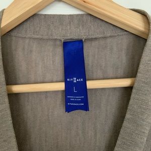 Merino wool cardigan from Kit & Ace. Great condition. Size L.
